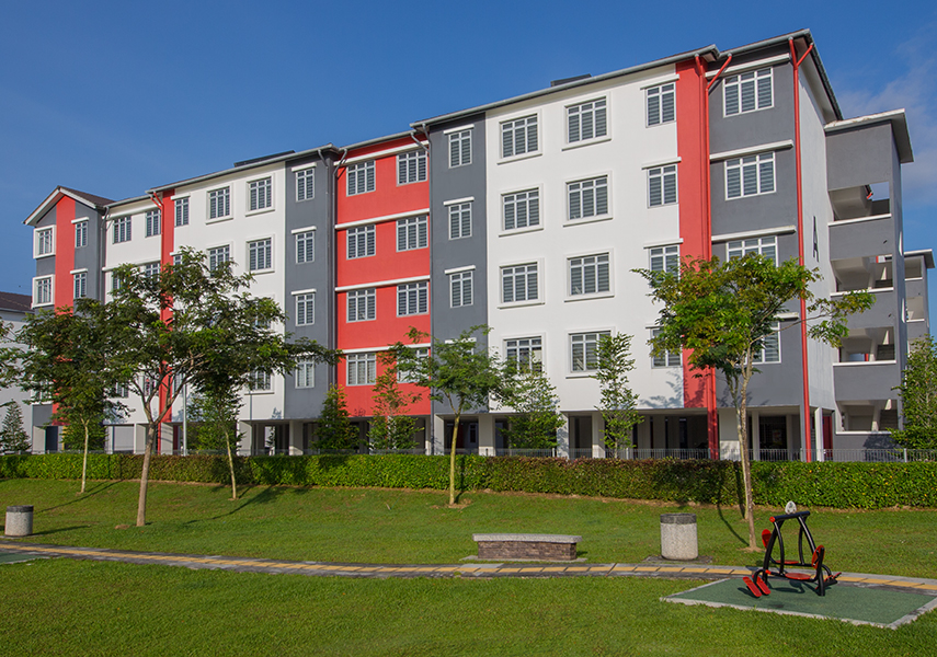 Medium Low Cost Apartment - Bandar Tiram